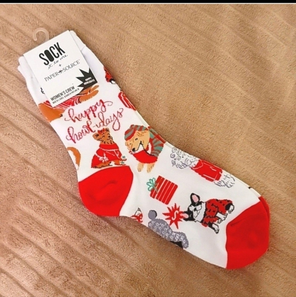 Holiday pawliday socks